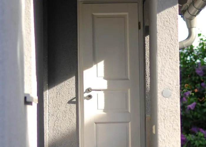 Konukevi Minihotel Büchenbronn